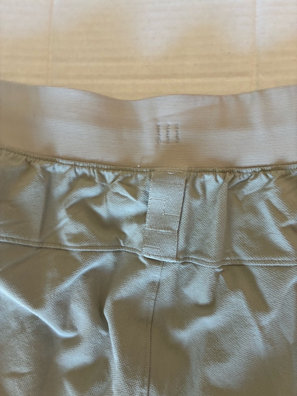 Lululemon Shorts Mens Size 2XL License to Train Linerless Beige Training Gym - Picture 15 of 16